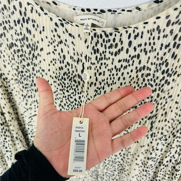 NWT Max Studio Long Sleeve Polka Dot Spot Pleated Chiffon Blouse - Picture 5 of 7